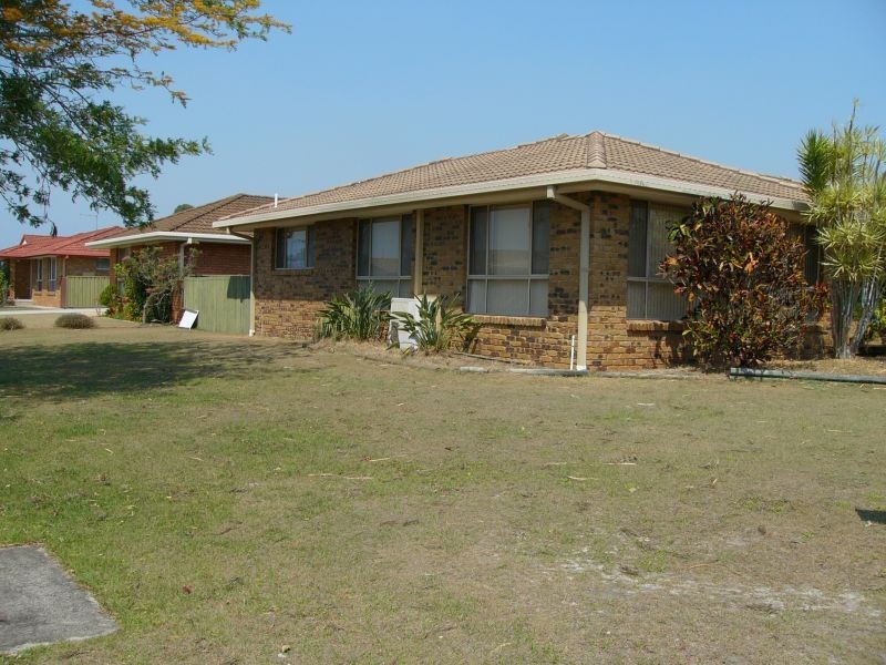 2 Casuarina Close, Yamba NSW 2464