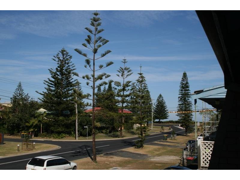 1/75 Yamba Street, Yamba NSW 2464