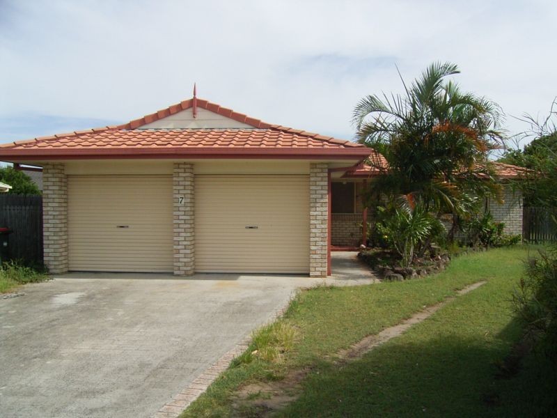 7 Plover Close, Yamba NSW 2464