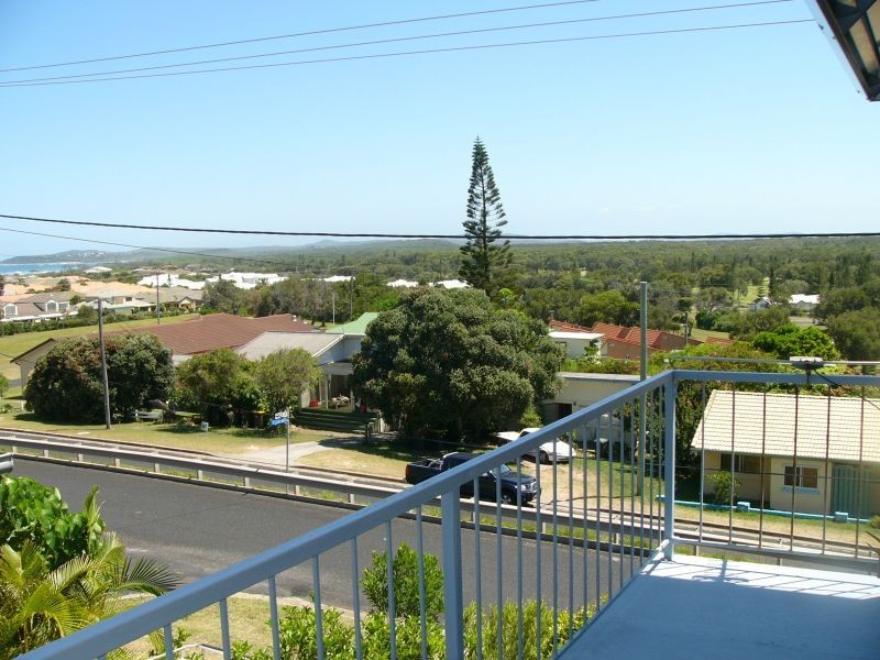 52 Yamba Street, Yamba NSW 2464