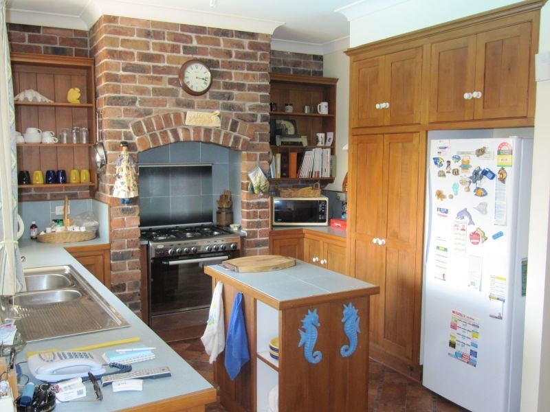 7 Waratah Ave, Yamba NSW 2464