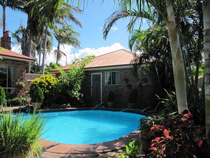 7 Waratah Ave, Yamba NSW 2464