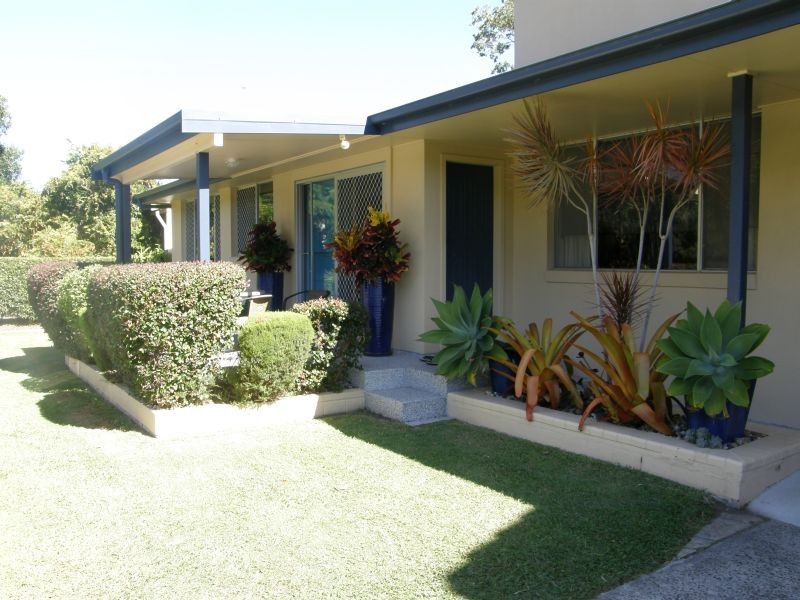 27 Shores Drive, Yamba NSW 2464