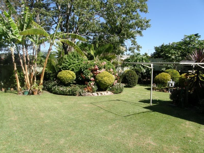 27 Shores Drive, Yamba NSW 2464