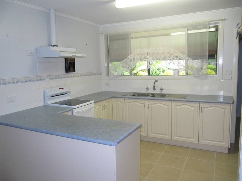 27 Shores Drive, Yamba NSW 2464
