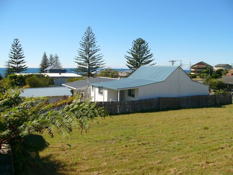 19 Queen Street, Yamba NSW 2464