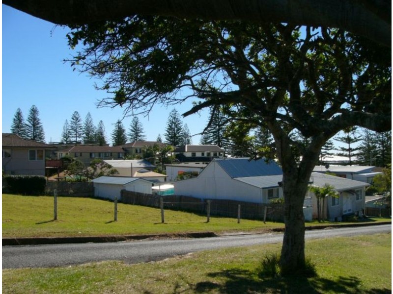 19 Queen Street, Yamba NSW 2464