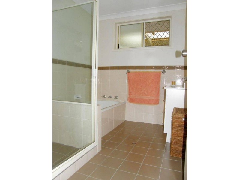 11 Wattle Drive, Yamba NSW 2464