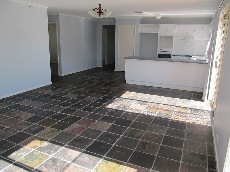 1 Phoenix Close, Yamba NSW 2464