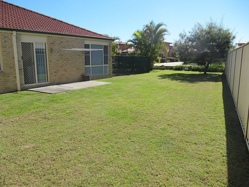 1 Phoenix Close, Yamba NSW 2464