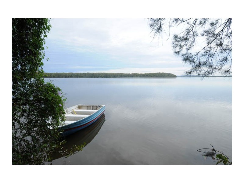 175 Lakes Blvd, Wooloweyah NSW 2464