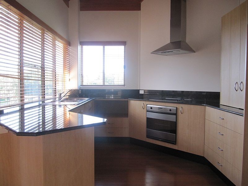 2/27 The Crescent, Angourie NSW 2464