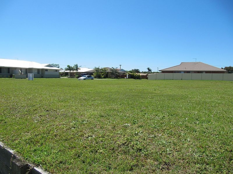 9 Harold Tory Drive, Yamba NSW 2464