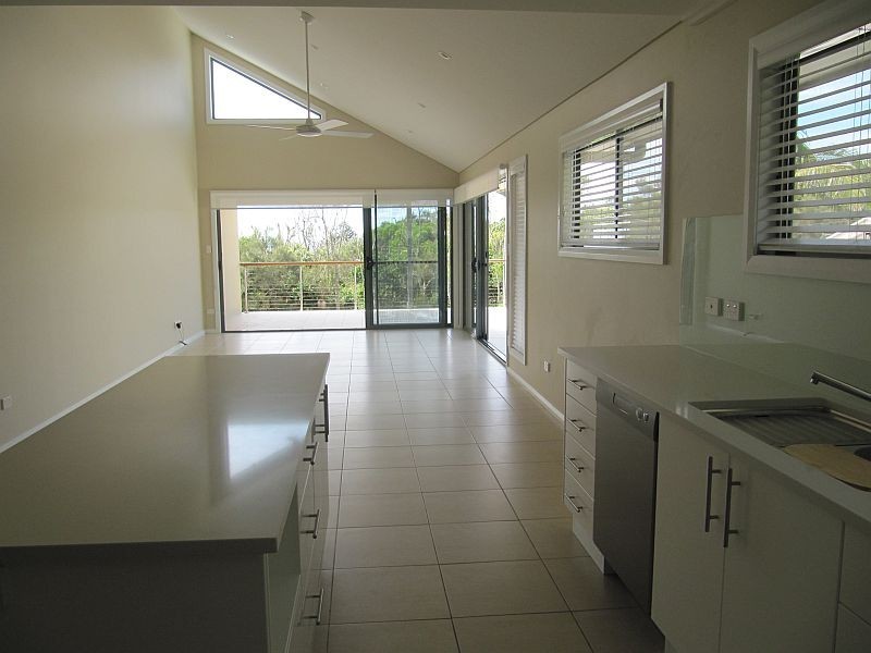 9b The Crescent, Angourie NSW 2464