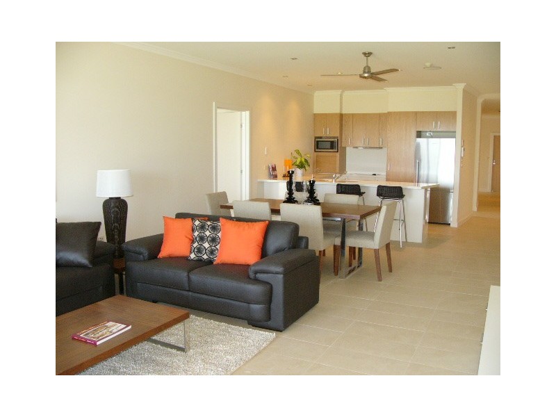 1/6-8 Bent Street, Yamba NSW 2464