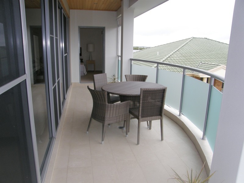 3/6-8 Bent Street, Yamba NSW 2464