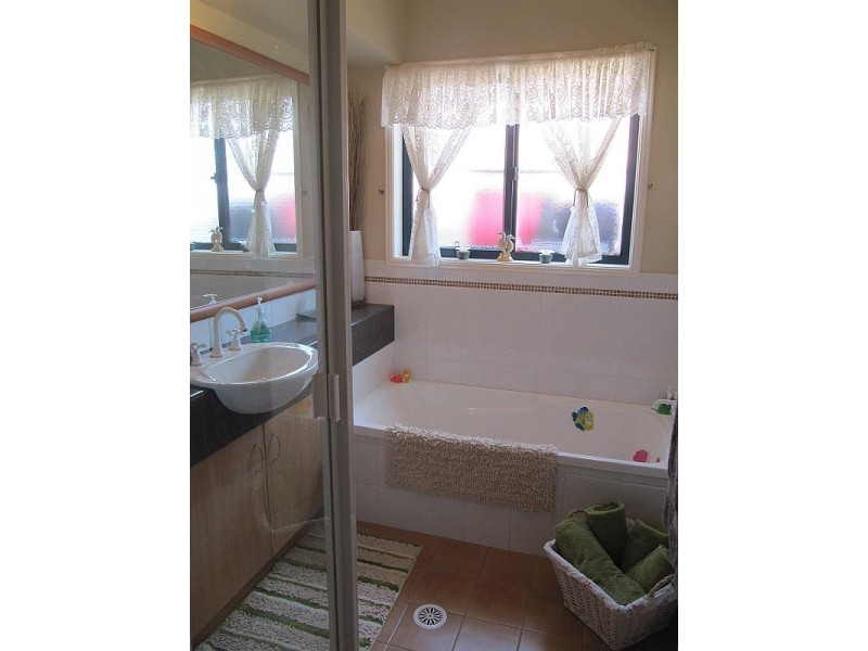 22 Oceania Court, Yamba NSW 2464