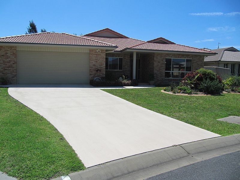 39 William Avenue, Yamba NSW 2464