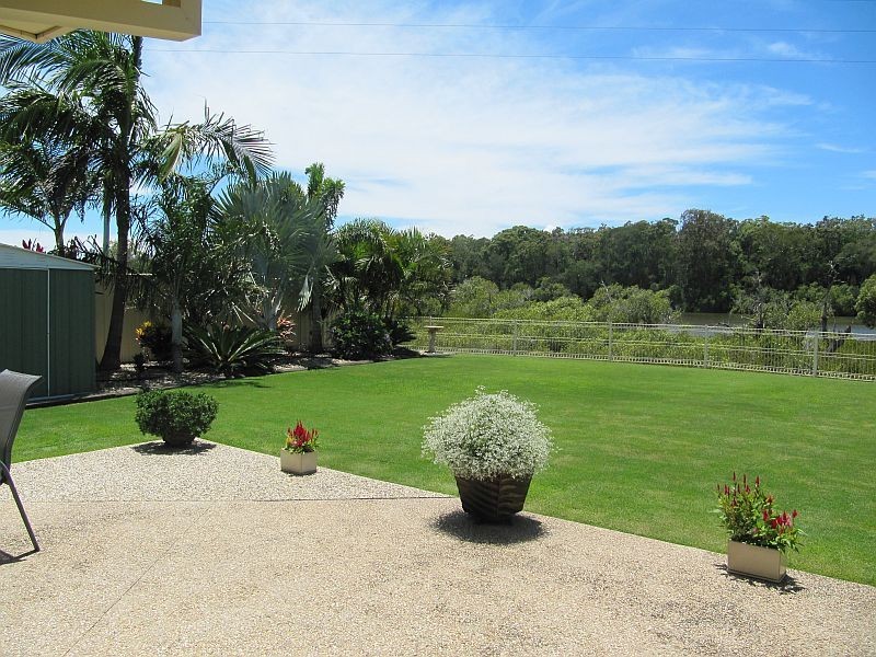 34 Bayview Drive, Yamba NSW 2464