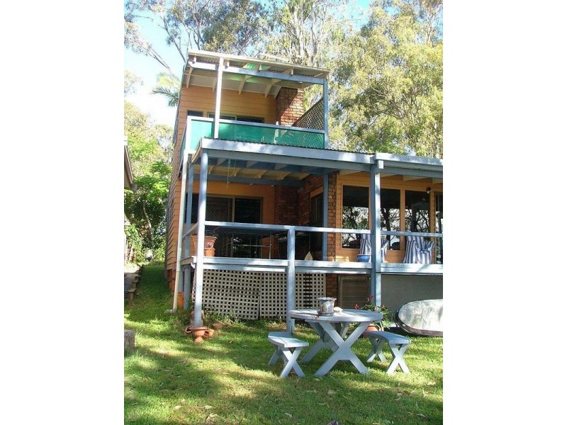 131 Lakes Boulevarde, Wooloweyah NSW 2464