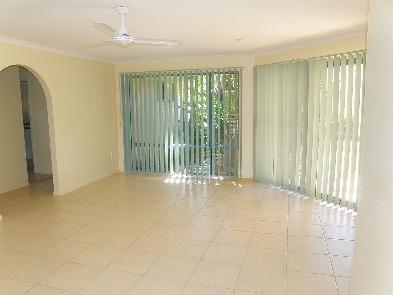 26 Harold Tory Drive, Yamba NSW 2464
