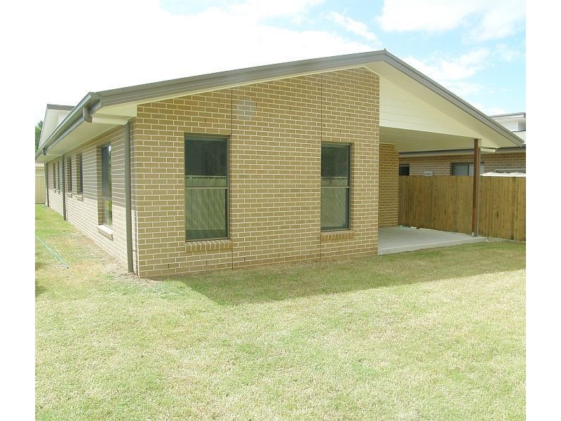 2/33 OGradys Lane, Yamba NSW 2464