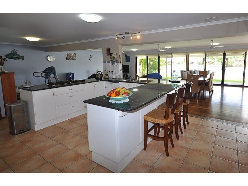 19 Binnacle Court, Yamba NSW 2464