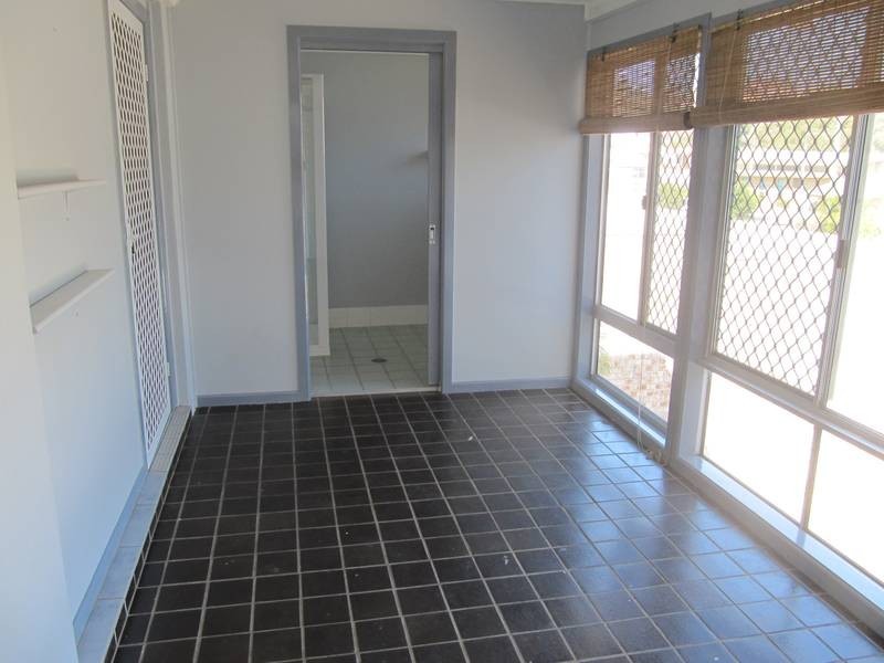 Upstairs/24 Coldstream Street, Yamba NSW 2464