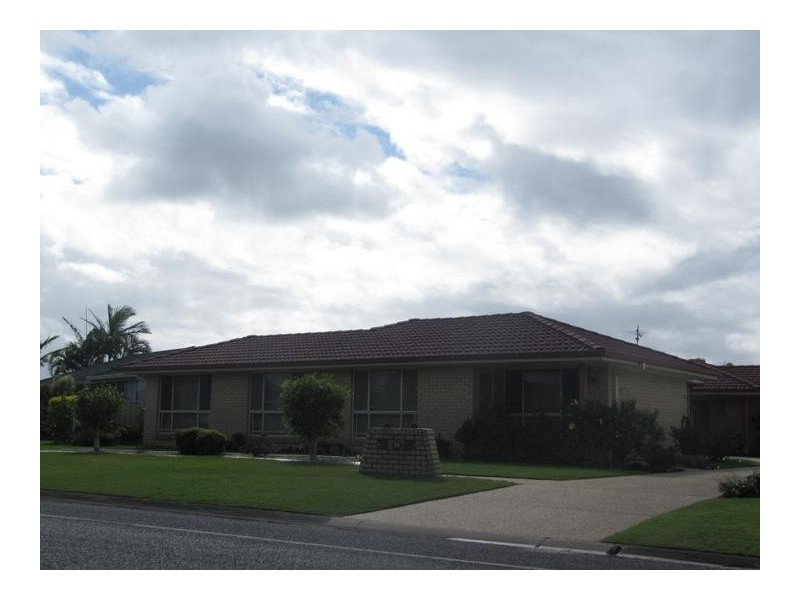 1/14 The Halyard, Yamba NSW 2464