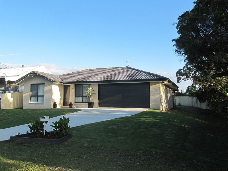 220 Yamba Road, Yamba NSW 2464