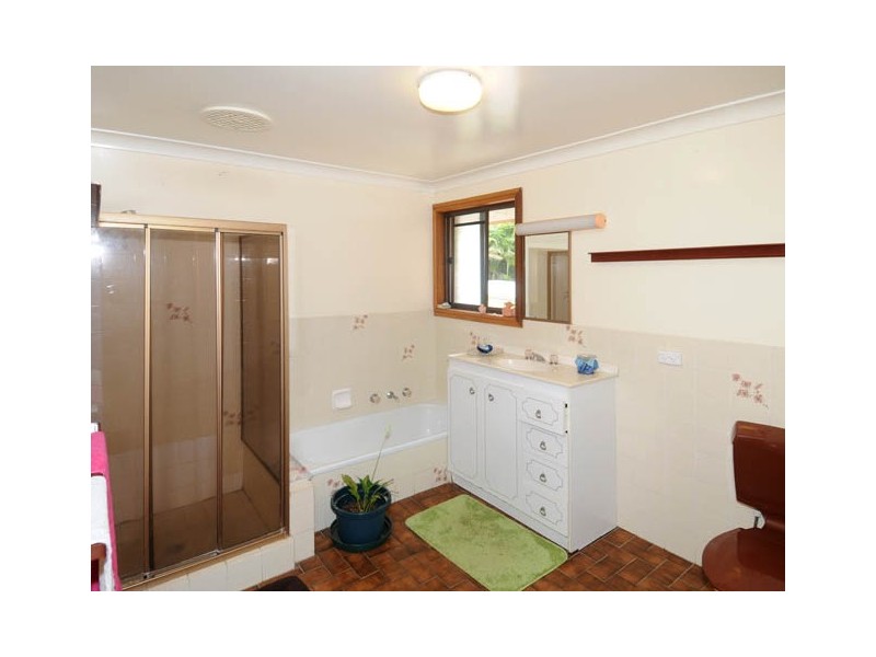 175 Lakes Boulevarde, Wooloweyah NSW 2464