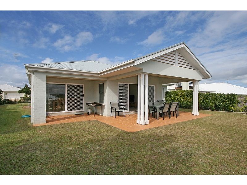 69 The Drive, Yamba NSW 2464