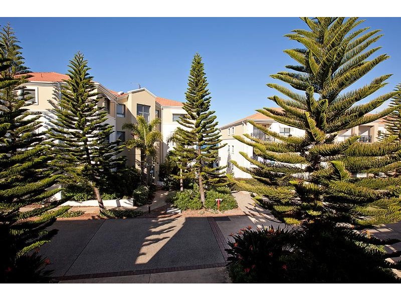 54/20 Pacific Parade, Yamba NSW 2464