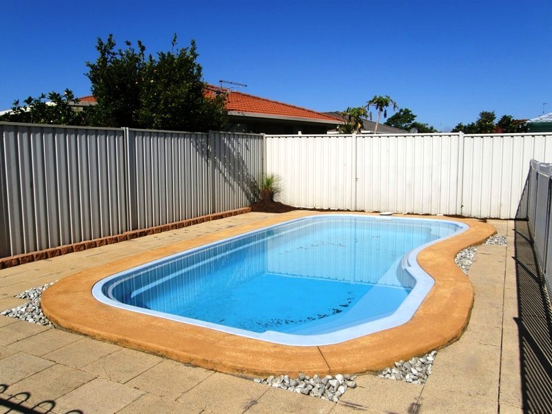 32 Treelands Drive, Yamba NSW 2464