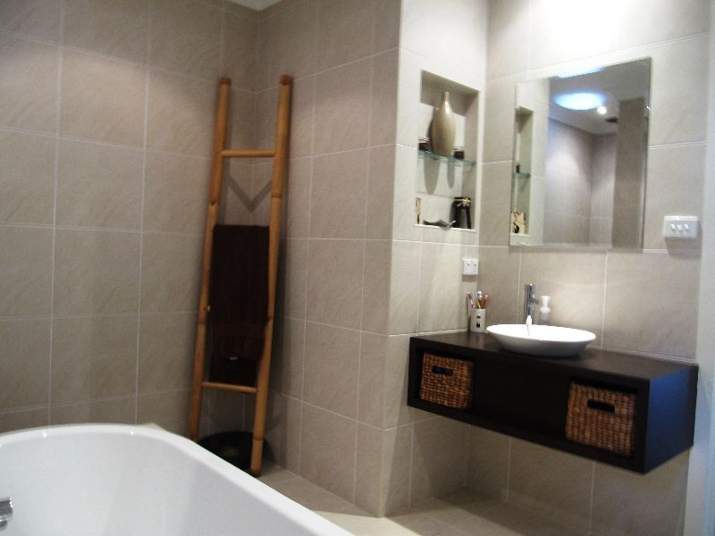 121 Lakes Boulevard, Wooloweyah NSW 2464