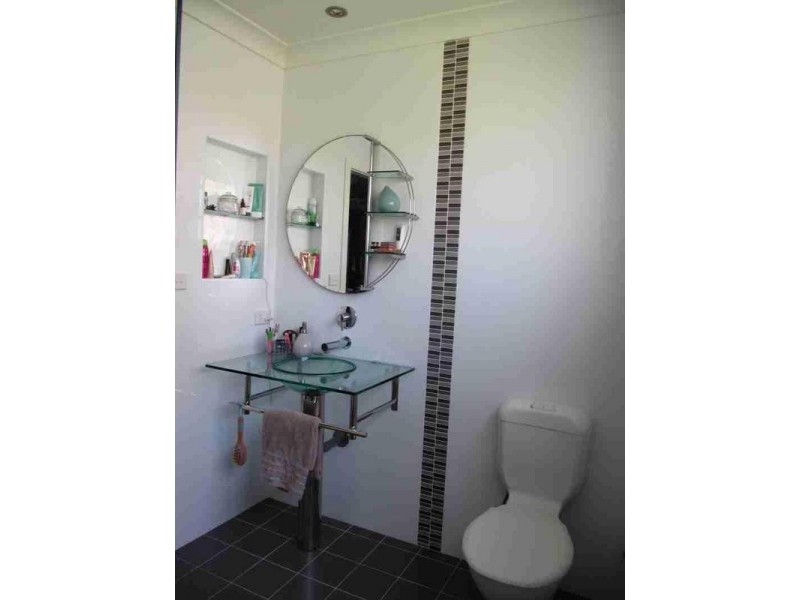 121 Lakes Boulevard, Wooloweyah NSW 2464