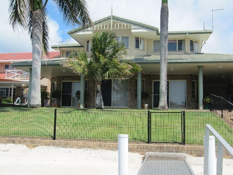 32 The Mainbrace, Yamba NSW 2464