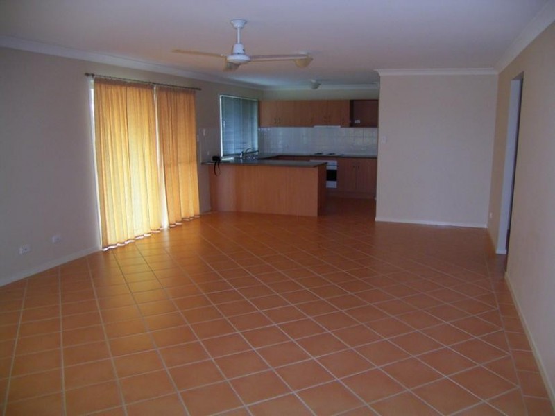 4 Bayview Drive, Yamba NSW 2464