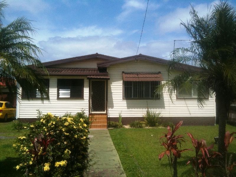 206 Yamba Rd, Yamba NSW 2464