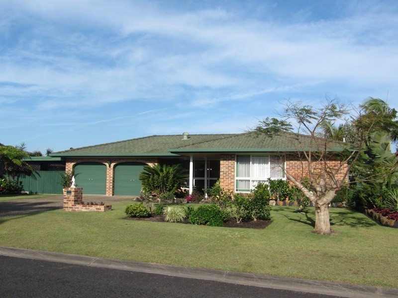 3 Admiralty Court, Yamba NSW 2464