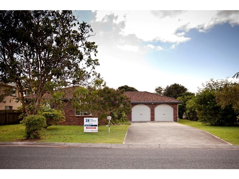 13 Wattle Drive, Yamba NSW 2464