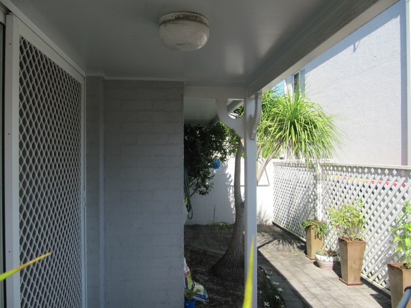 2/27 Beach Street, Yamba NSW 2464