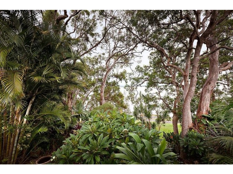 165 Lakes Boulevard, Wooloweyah NSW 2464