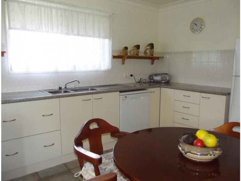 10 Golding Street, Yamba NSW 2464
