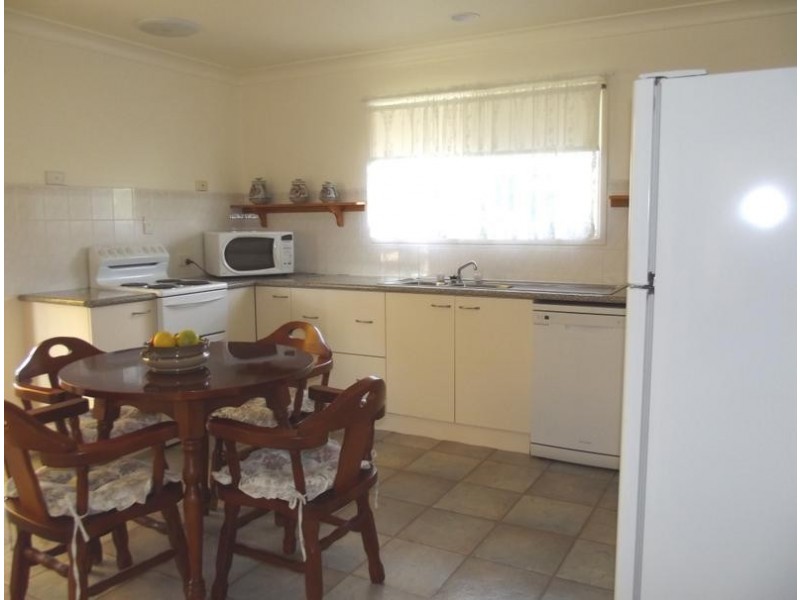 10 Golding Street, Yamba NSW 2464
