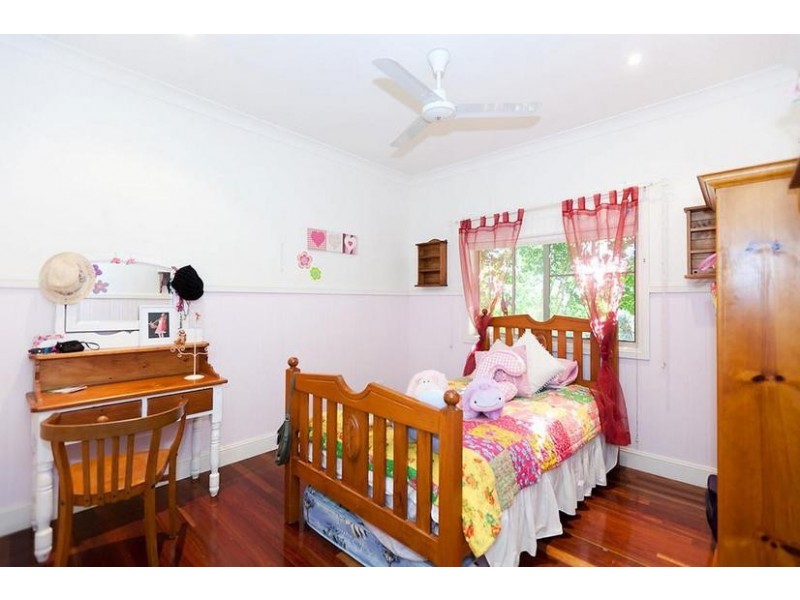 2 Tom Thumb Place, Yamba NSW 2464