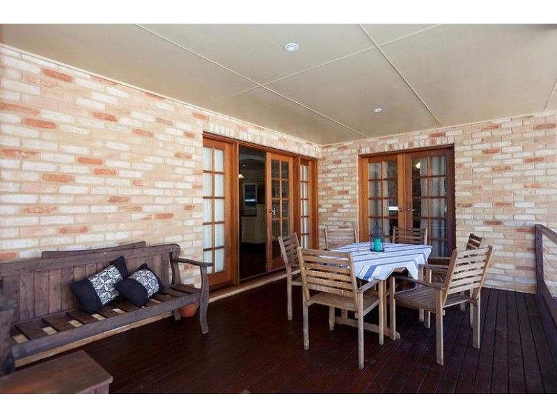 2 Tom Thumb Place, Yamba NSW 2464