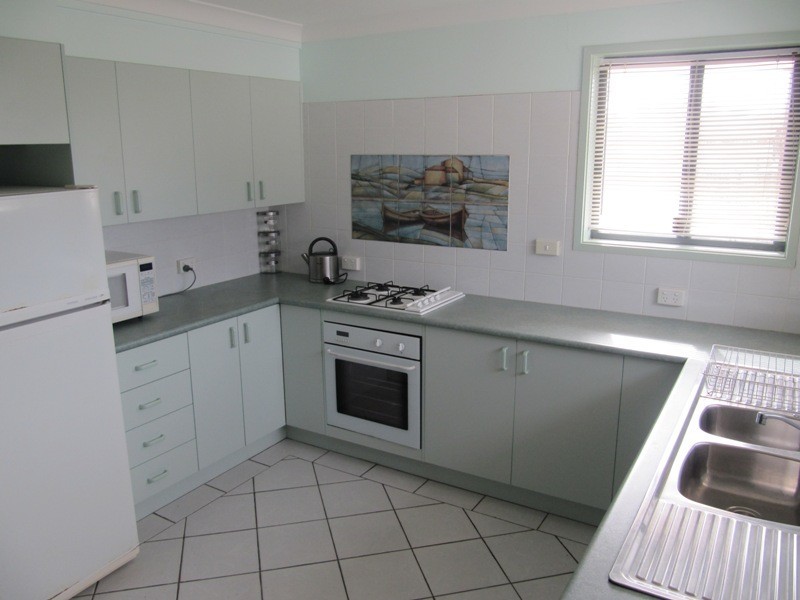 3/12 Pacific Parade, Yamba NSW 2464