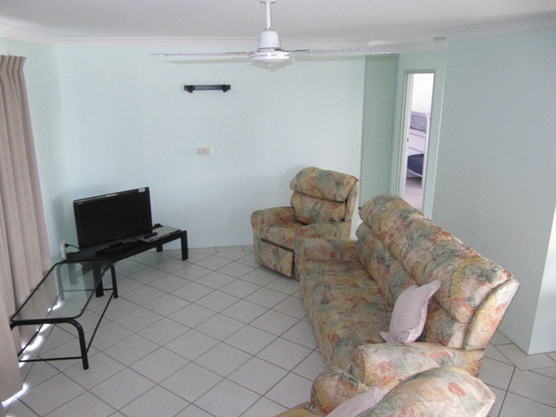 3/12 Pacific Parade, Yamba NSW 2464