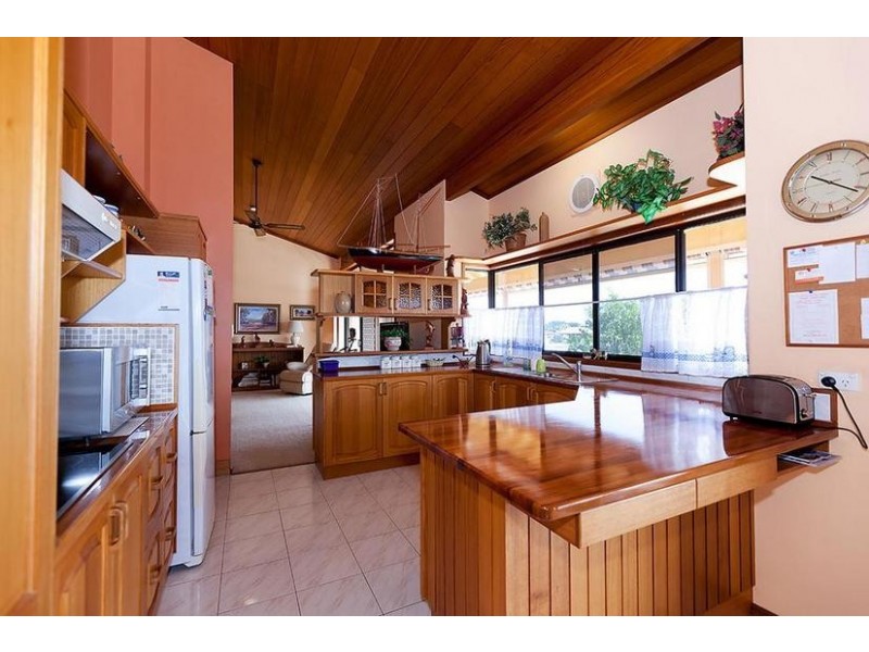 17 Melaleuca Drive, Yamba NSW 2464